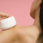 Latte corpo o crema corpo: come scegliere in base a stagione e abitudini